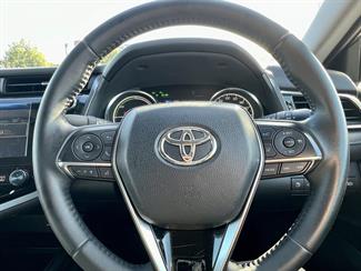 2018 Toyota Camry - Thumbnail