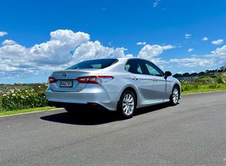 2020 Toyota Camry - Thumbnail