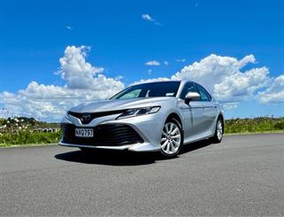 2020 Toyota Camry - Thumbnail