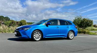 2022 Toyota Corolla - Thumbnail